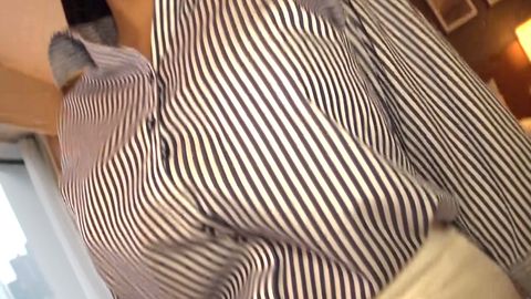 【超乳】★杏奈♪なんと！105㎝のＭカップ！爆乳を超えて超乳！格闘技経験者の黒髪セクシー奥様のがっつきフェラ＆激パイズリ。巨根ガン突きでバインバイン揺れまくる超乳【特典付き】