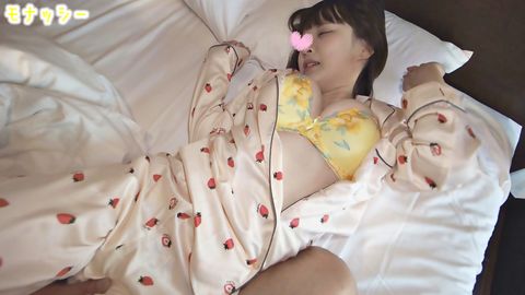 【パジャマ★モナシ】パジャマdeおじゃま♥Iカップで自分でも舐めちゃう～陥没乳首もエロイ♥パイズリで発射寸前！えちえちアニメ声で挑発♥イチゴ柄のピンクパジャマでプルパコ♥