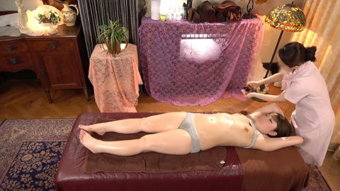 【**】女性専用の痩身エステの実態はレズプレイが行われる性感マッサージ店♥ 女性の優しい手つきでの愛撫で乳首からミルク、膣からメス汁を分泌させて興奮状態に♥