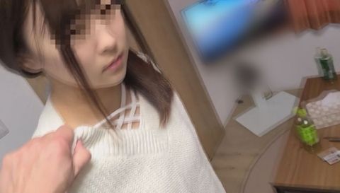 【個人】クズ男のオカンのスベスベ肌を**ていたら、グズが*を連れて。。。