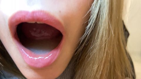 【個撮】22歳モデルは渋谷1◯9店員！いつでも即尺!ノーハンドピストンフェラに即アナル舐めで超飲精【完全顔出し】