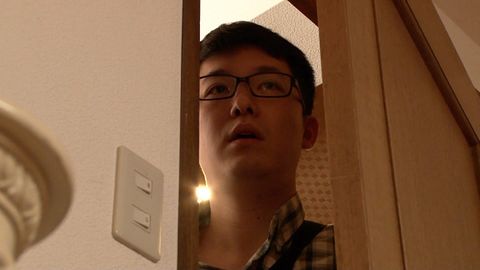 撮影現場で下っ端ADのボクを隠れて誘惑し「バレないから大丈夫！」とエスカレートする小悪魔痴女アイドル Part 3