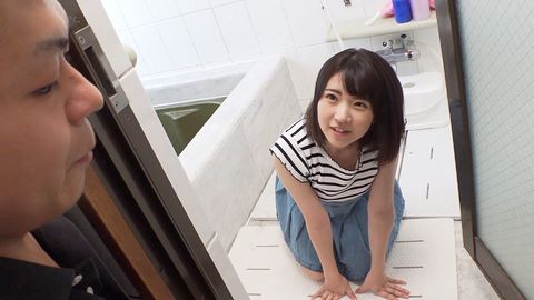 友達のJ○*が小悪魔な笑みを浮かべパンチラで誘惑！Part 3