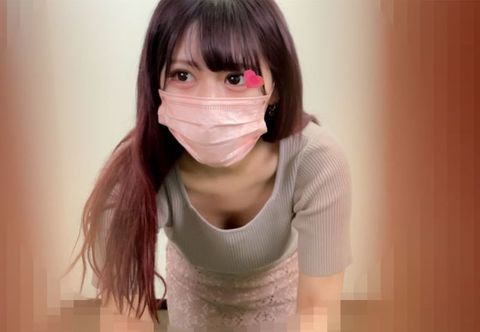 [Chest flicker hidden shooting] At a certain sales office/beautiful big tits Vol.28-30 by idol/2 married women