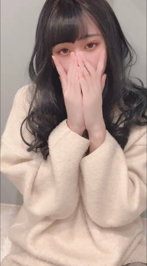 【新玩具/顔晒し】複数の中年チンポを味比べ！容姿端麗な青髪**活女の口マンコを中年男達で堪能する。