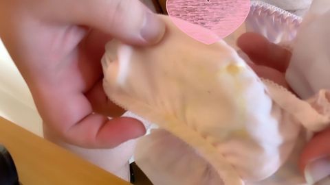 【短小包茎】大好きなお*ちゃんの染みつきパンティでプルプル特濃精液大量射精