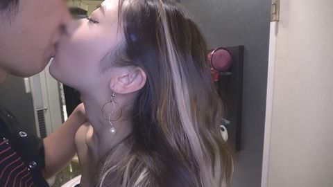 卍卍卍降臨！最凶エロ天使卍卍卍☆ドS美女に乳首をコリコリされすぎてがまん汁が止まらなくなりました。