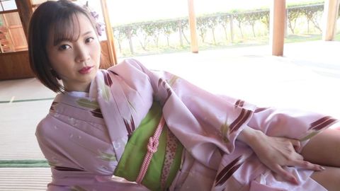 愛に揺れている 鈴木真夕