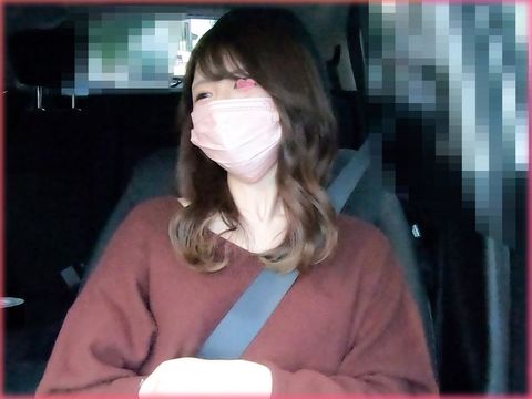 美巨乳**大生を車内***。神ルックス従*の純白パンティ/逆さ撮り【パンチラ/胸チラ】