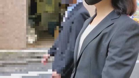 上司と女性部下。昼休憩中に濃厚接触…思いを寄せる上司に中出しされる女性社員。