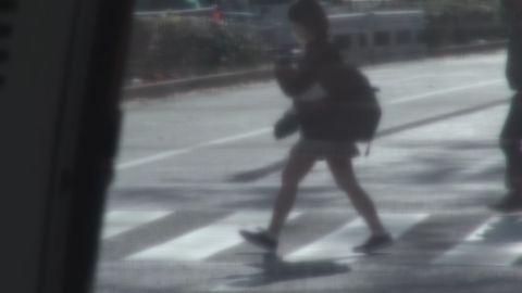突然ですが、抜いてもらえませんか？「ギリセーフかよ！の巻」フェラする女 024