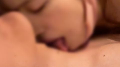 出張風俗メンエス（店名：デ○○ーネ） - 全身リップオプション 一ノ瀬恵（25歳）7回目