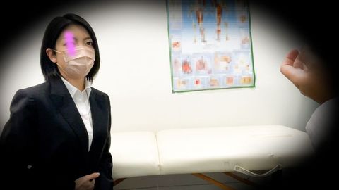 【肛門外科】苦悶の表情のデカ美尻OL/セクハラ診療で羞恥ポーズを要求されるM字開脚/四つん這い【診療】