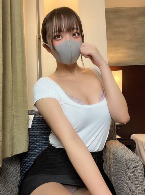 某有名メンスエステで裏オプ交渉！アイドル顔でアニメボイスの激かわ！みらいちゃん