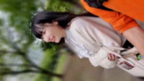 【5/6公開停止】【初・顔出し】八重歯が可愛いGカップスレンダー美女。『今の給料じゃ厳しくて…』カメラに怯えながらも感じる彼女に容赦なく2度連続中出し。。