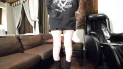 【無修正】【初撮り】小悪魔清楚な**大生がM男チンポをじゅぼじゅぼフェラ調教♡ピンク乳首をいやらしくこねくり回され発情。奉仕フェラの大義名分で自らの性欲を満たす。