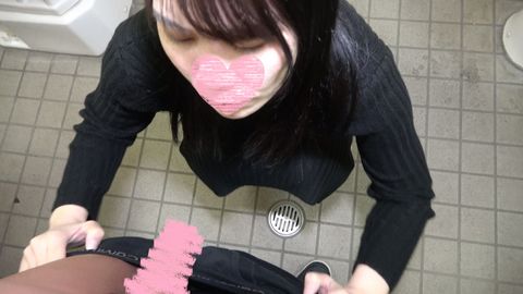 【個撮55】生活保護貧困シン**☆生活のために公衆トイレでフェラチオ口内発射【おまけ付】