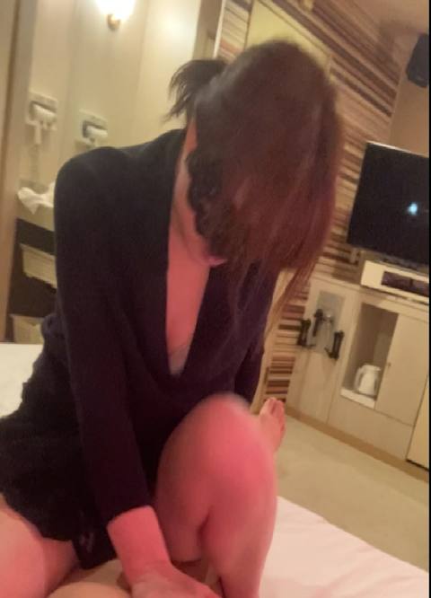 【禁断】義*の通夜に呼び出し熟女教師を**。お義*さんすみません。