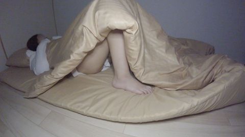【無碼ｘ個人攝影】人妻愛奴2號  最大的危機!?半夜拿備份鑰匙侵入民宅私通的時候…老公竟然回家了！【附高畫質特典影片】