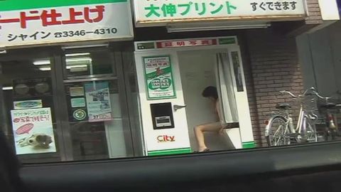 【変態危険露出】＜スケベすぎる超美人M妻＞にオナニー指令！「恥ずかしい～」と言いながらもオマンコはベッチョリでイキまくり！公園ではしっかりジュボジュボ濃厚フェラで口マンコに大量発射！