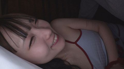 【エンドレス潮吹き】スレンダー桃尻の美しょうじょ引きこもりレイヤー敏感すぎて何しても潮吹きとまりませんでした【個撮】