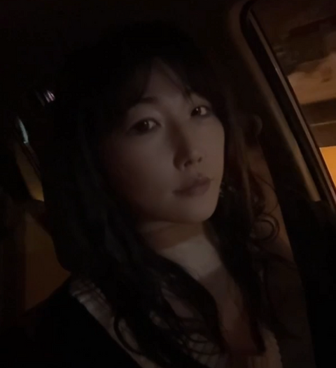 雪の降る中、車内で。。外でも潮吹き。。。