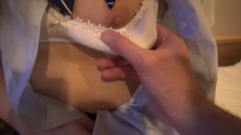 純白の制服に身をまとった美女の****、中出し。