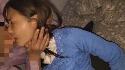 [個人]家庭崩壊させたオンナ　自宅訪問し、他人棒を咥えさせ 冷め切った薄暗い部屋で連続大量中出し