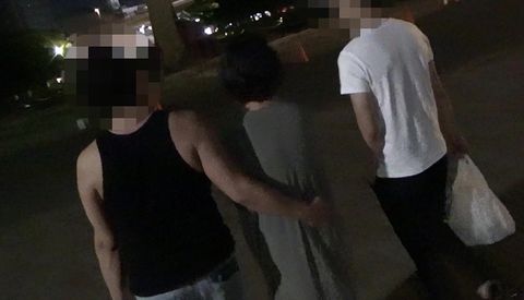 【肉勉器in男*便所】夜の公園で見知らぬ男たちを誘い込み危険日中出し連発の快楽を貪る。どこまでも堕ちる最低の人生を送るガリ勉真面目っこ