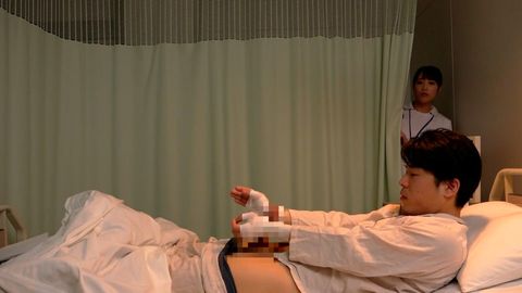 美人すぎる巨乳ナースがオナニー出来ない僕を不憫に思ったのか「内緒ですよ…」とこっそりパイズリ抜き！そのまま巨乳が揺れ弾く騎乗位ピストンSEX！Part 2
