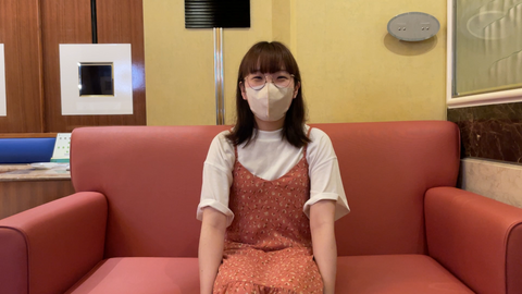 【番外編】お堅い職種のメガネっ*OLとハメ撮り。チンポ慣れしてない素朴なメガネっ*のおマンコに肉棒貫きよがらせまくる。