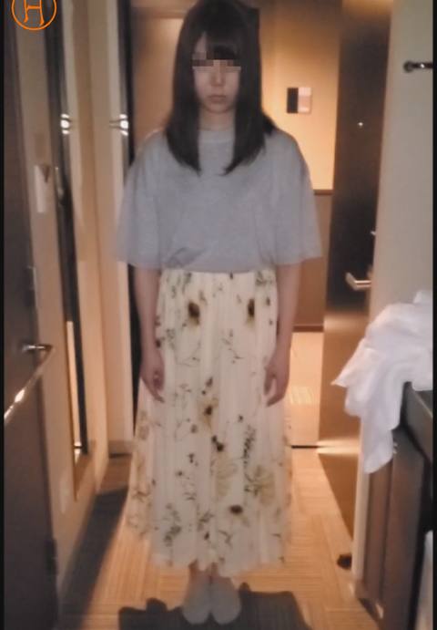 【個人】ドア開け晒し。敏感な身体を激しく他人棒で孕ませ。中出し