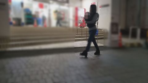 【個人】旦那の借金のために他人棒で小麦色の肌を他人の精*で汚される美人妻