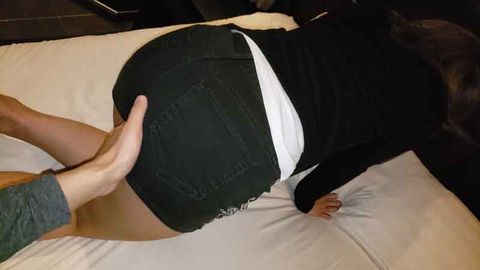 【個人】肉付きのいい尻のギャル妻と二回戦。旦那に内緒の支払いをバレずに返す為に体を売る