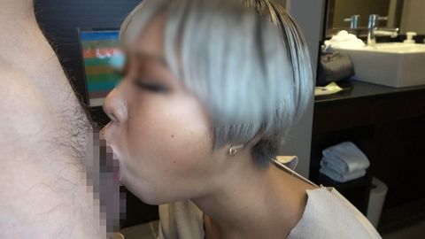 【精*ごっくん】チンポを丸呑み高速フェラ！黒ギャルのドスケベ淫口テクニック　※デリヘル個撮