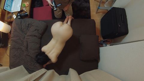 【人妻】爆乳むっちり妻。大きなおっぱい揉みしだくと超敏感でビクビク感じまくっちゃってます。