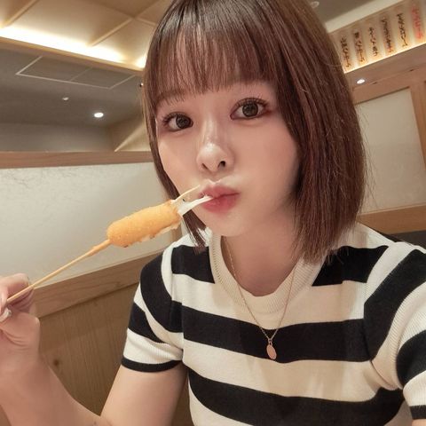 完売御礼！数量限定販売！過去一番エグいフェラチオはこれだ！ニコルン似の衝撃的な舌使いはドアップで！