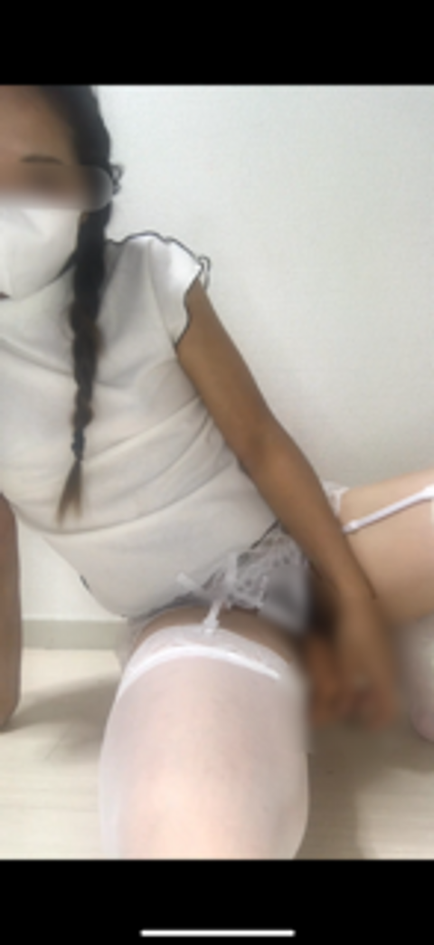 【不倫寝取られ人妻　10/2ライブ配信】オナニー　ディルド　刺青　貧乳　素人