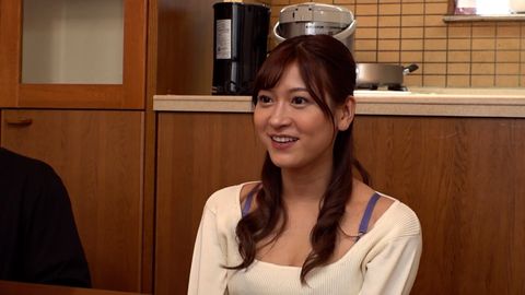 こたつの中の無防備な下半身に我慢出来ずイタズラ！*貴の奥さんが痴女に変貌！ 背徳感に燃える中出し性交 Part 2