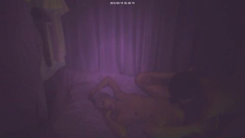 某店ちっぱい小柄**ギャル！声だけで抜ける！クンニで痙攣イキし、おっさんの汚ち○ぽを受け入れてしまう