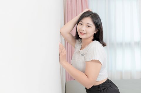 【無修正】20歳**大生の青春無敵色白ボディ。ヘンタイカメラマンとの不〇徳な性愛に興奮！狂わせるKISSとセックス。