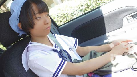 南国の香り 肌は黒く折れそうなほど細いガリガリの身体と、狭く未使用に近いアソコを。熱帯産**美無垢女