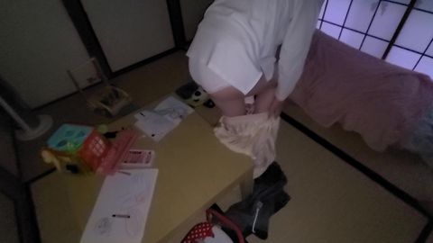 【個人】**と遊ぶスナック**を自宅に戻らせ**から女へ。誰もいない家の中で他人棒に喘ぎながら膣奥へ中出し　帰宅した**に隠れてさらに。。。