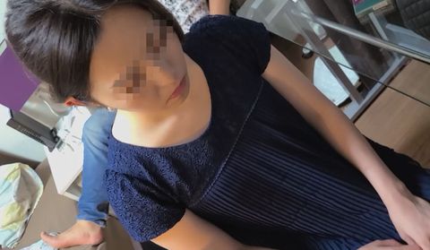 【個人】未だプライドを捨てられない顔立ちが綺麗な港区ジョシ。野外で露出させて執拗に膣を掻き乱し、中出し制裁で己の価値を分からせる。