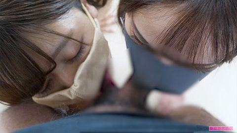 【F】超激カワ嬢2人と結合部を見せながら勃起したクリトリスを見て生ハメ