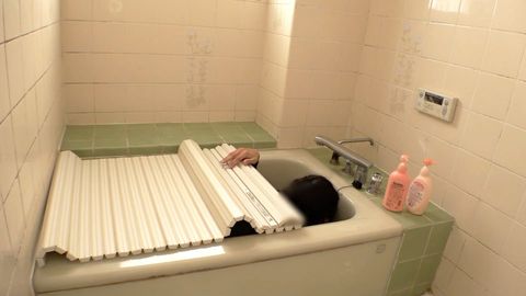 2本の他人棒に堕ちていく妻が見たい… ～愛する妻が口も膣も塞がれヨガリ狂う性交が見たい夫が仕掛ける屈折NTR【3P寝取らせ】～ Part2
