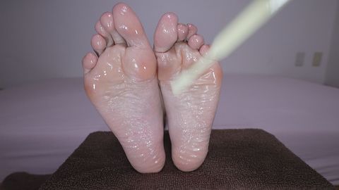 22歳 熱狂的浦〇レ〇ズサポーター MOENO