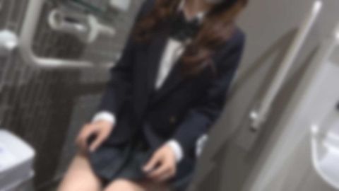 【#92-2】純粋すぎる田舎の18歳なつきちゃん。公衆トイレでごっくん。巨根で何度も絶頂しながら「ごめんなさい」って謝る姿に大興奮で射精不可避なんだが！！♡両想い♡