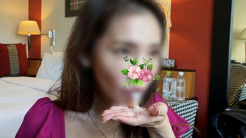 【旦那様のためにフェラトレ！（秘密）　巨乳のセクシー奥様の濃厚すぎるバキュームフェラレッスン→ギンギン巨根と美人の対比はエロ過ぎ?!多彩な口技で４人の濃厚精*を搾り取りカメラにご報告☆由美*さんVol