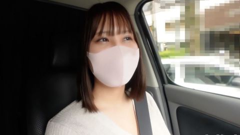 19歳！！激細ウエスト、超レアボディ！！超絶美形女性とカーＳＥＸ！！車内で正常位、騎乗位、バック！！Ｆカップのクビれボインちゃん！